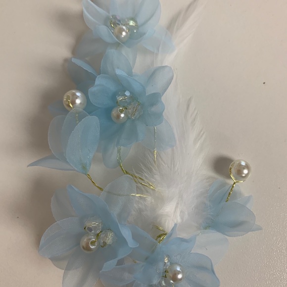 Hair accessories - Picture 4 of 6